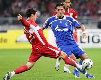 向突破的球 向突破的球